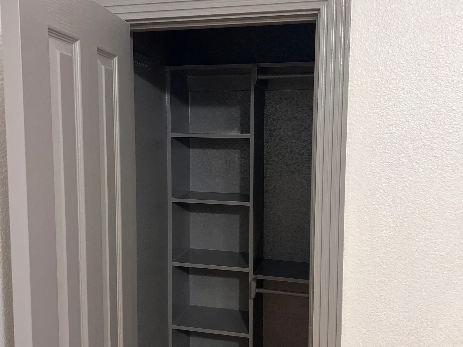 2 bed, 930 sqft, $1,800 — Photo 3