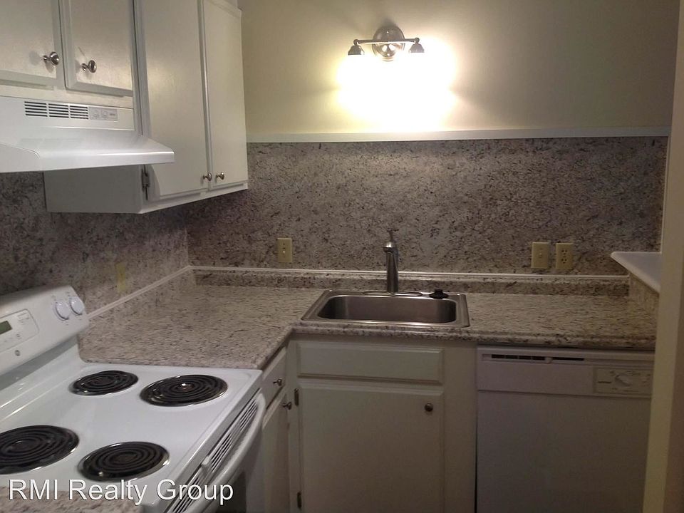 2nd image of 2625 Highland Ave S Unit 401