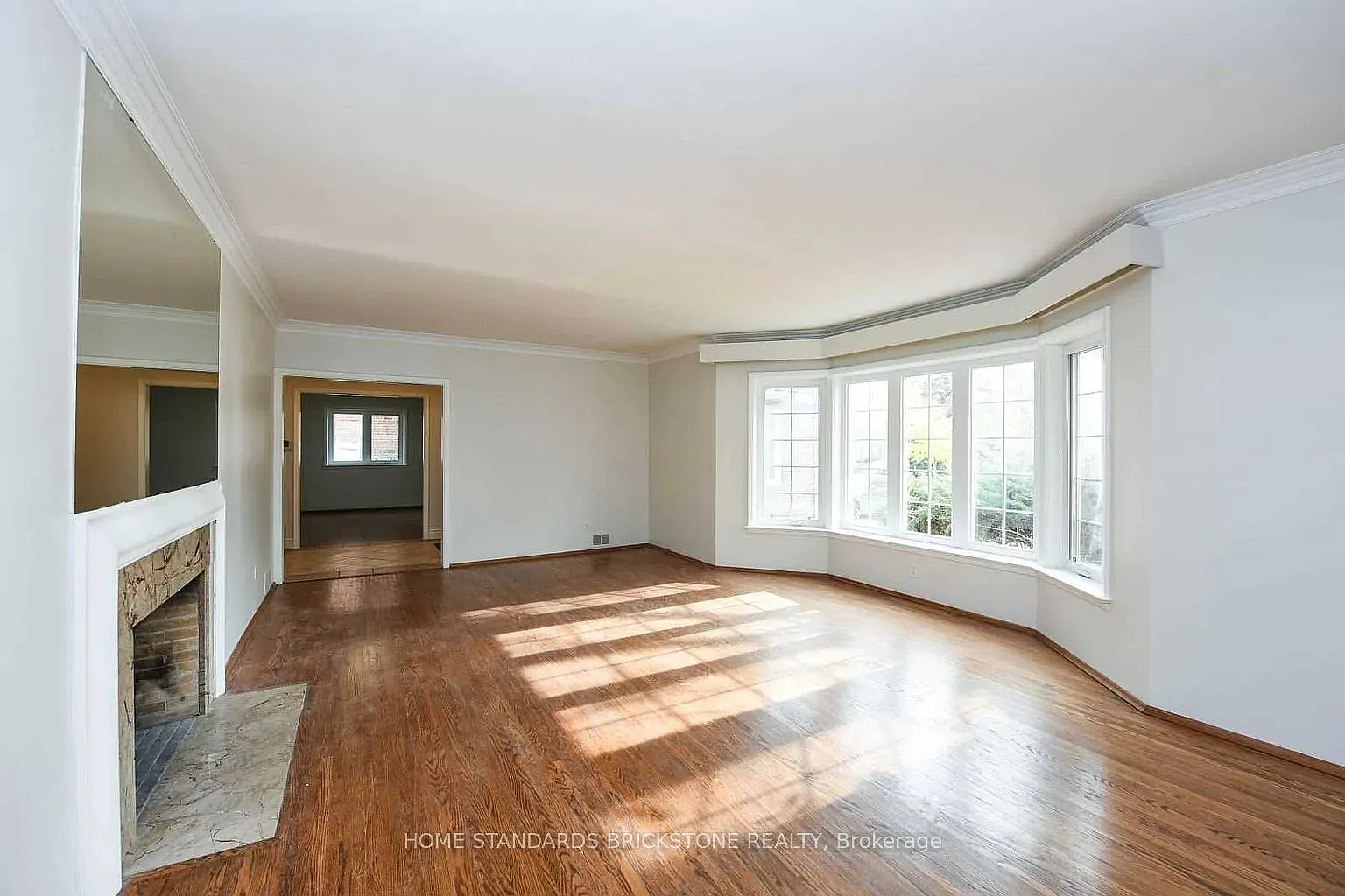 3 bed, $4,200 — Photo 3