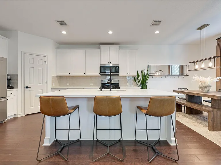 5215 Golden Canary Ln — Photo 10