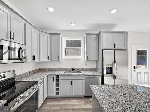 5th image of 369 Paso Fino Dr