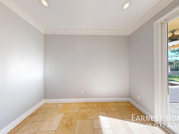 4th image of 19320 Carranza Ln