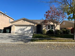 553 Dales Pony Dr, Oakdale, CA 95361