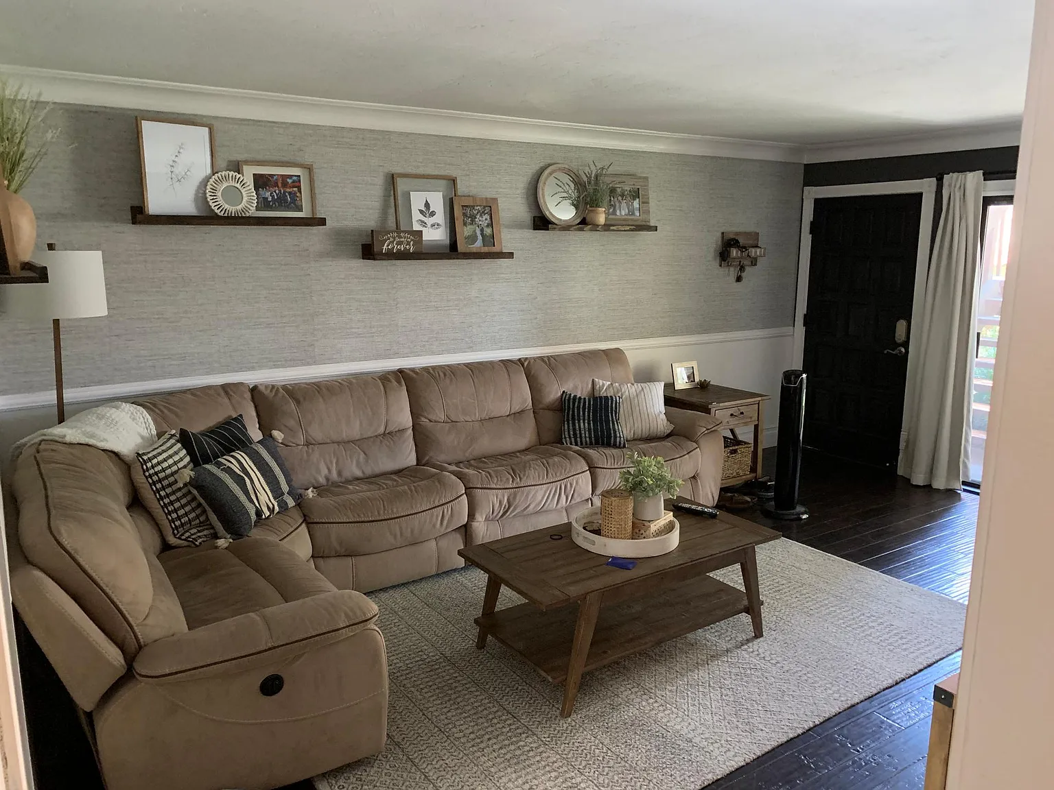 2 bed, 936 sqft, $3,150 — Photo 2