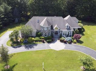 6 Donner Ct, Mahwah, NJ 07430