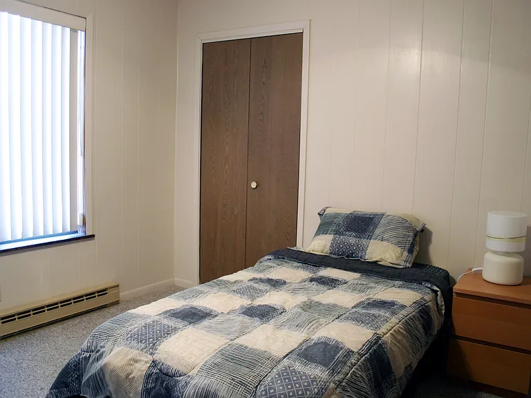 Crestview Apartments — Photo 17