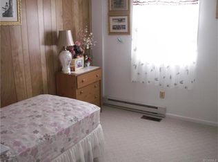 16124 Edgewood Dr, Chester, VA 23831