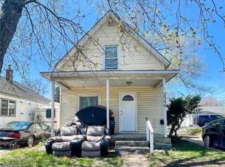 2346 E 14th St, Des Moines, IA 50316