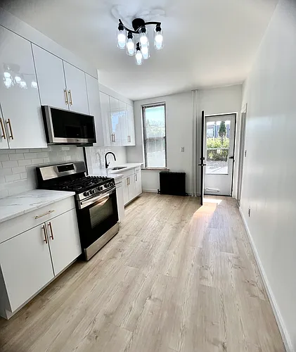 6052 54th Pl #B Photo 1