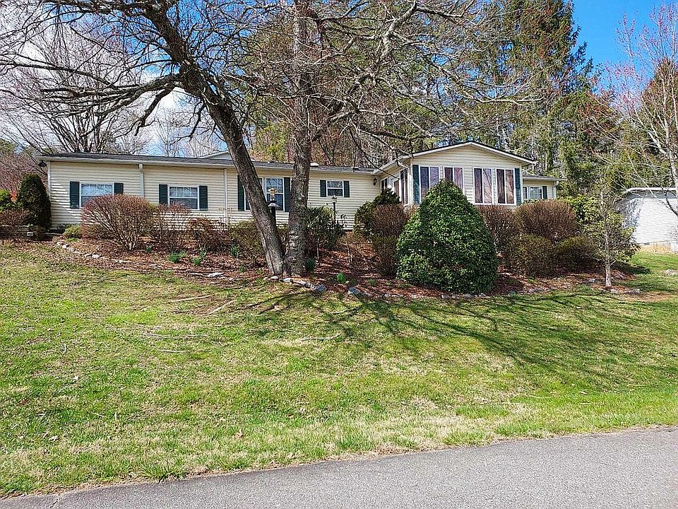 Gorgeous corner lot
