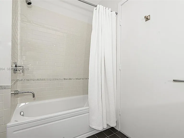 6101 Aqua Ave #702 — Photo 16