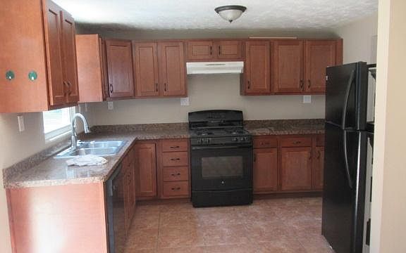 2nd image of 158 Blossom Ln