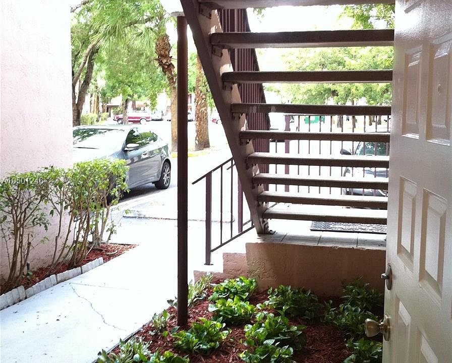 1st image of 13905 SW 93rd Ln #13905