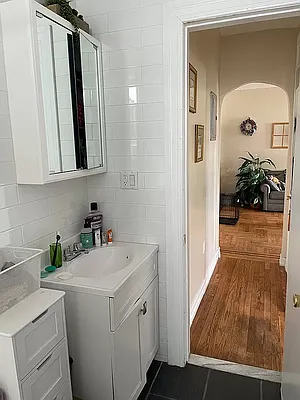 Rented by BRICK & GALO REALTY CORP | media 13