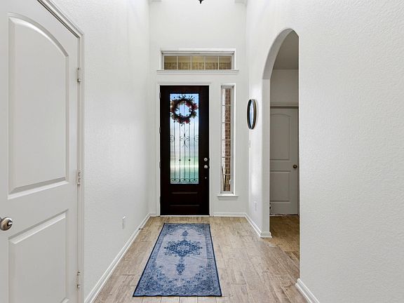 3rd image of 27232 Cyrus Ridge Ln