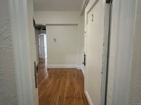 2-116 Washington St, Brighton, MA