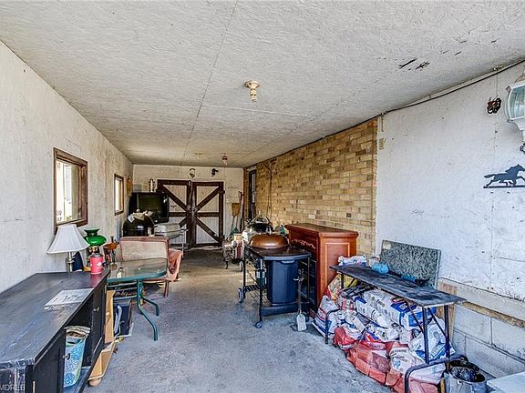 3rd image of 80 Roseford Ter