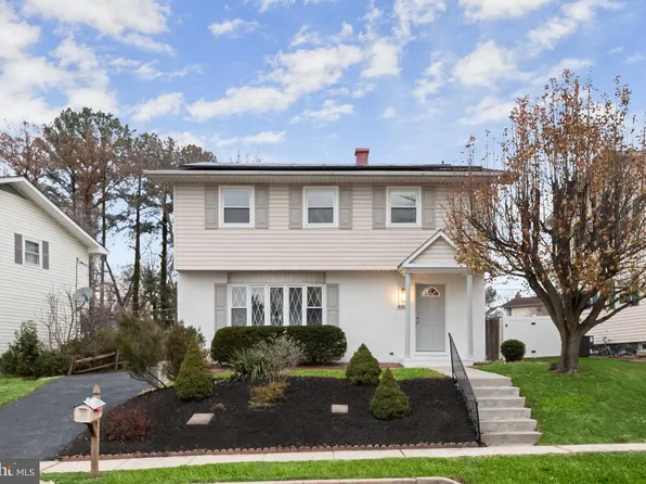 8307 Overmont Rd, Parkville, MD 21234