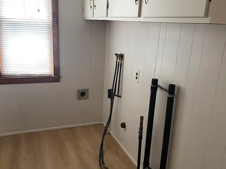 4 Ruth St #1 — Photo 10