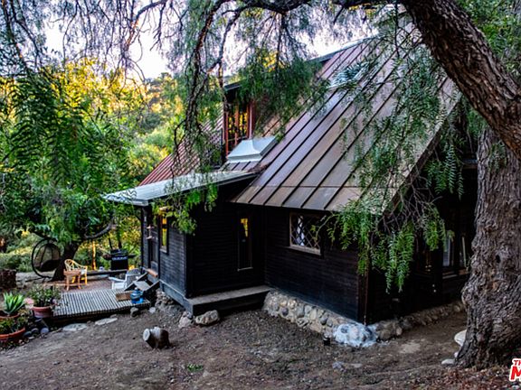2nd image of 2521 Topanga Skyline Dr
