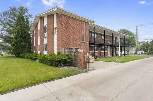 426 Oak St #446-7 Photo 1 426 Oak St #446-7 Photo 1