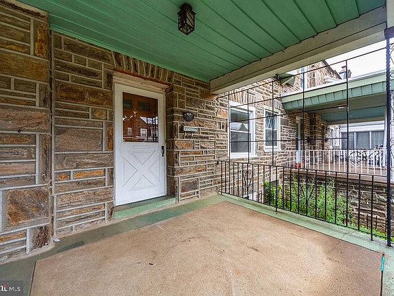 5th image of 1115 Overington St