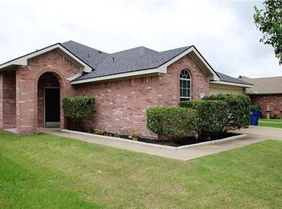 121 Lipan St, Greenville, TX 75402