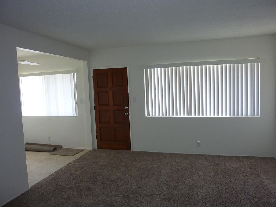 1st image of 6-14618 So Budlong Ave #6