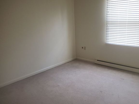 4th image of 1301 Grampian Blvd #1329