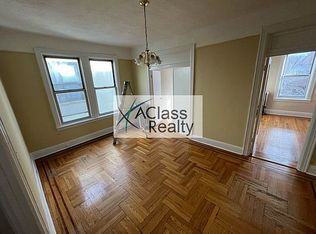 24-45 27th St #C12, Astoria, NY 11102