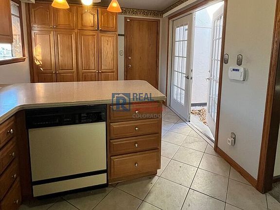 4th image of 1605 Flemming Dr