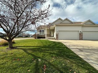 3045 Somerbrook Ln, Marion, IA 52302