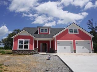 2610 Clearmill Dr, Lenoir City, TN 37772
