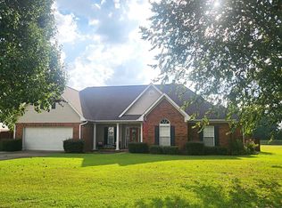 302 Partridge Ln, Dothan, AL 36303