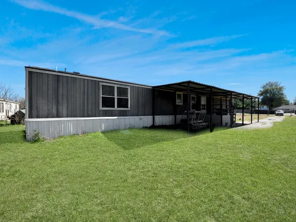 597 County Road 3406, Cleveland, TX 77327