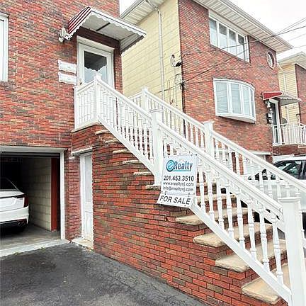 3rd image of 9104 3rd Avenue