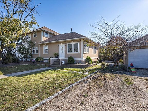 2nd image of 141 Lido Blvd