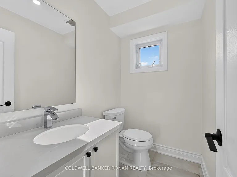 8 McCullough Ave — Photo 16