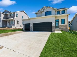 4111 NE 3rd St, Ankeny, IA 50021