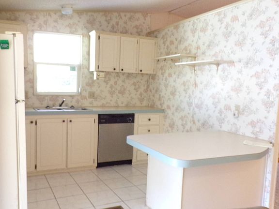 5th image of 4501 Arlington Park Dr #113