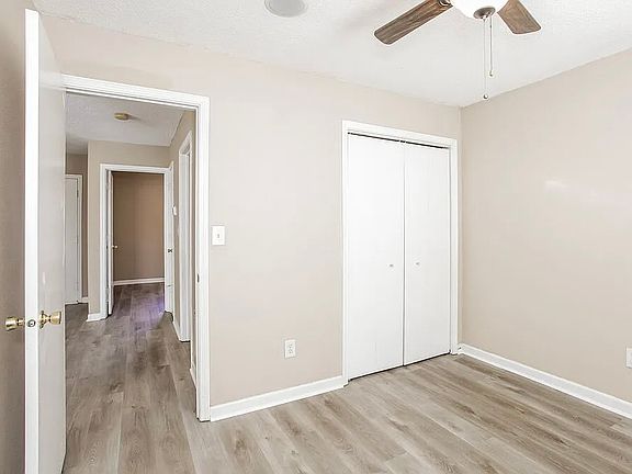 4th image of 7621 Blue Willow Dr #2
