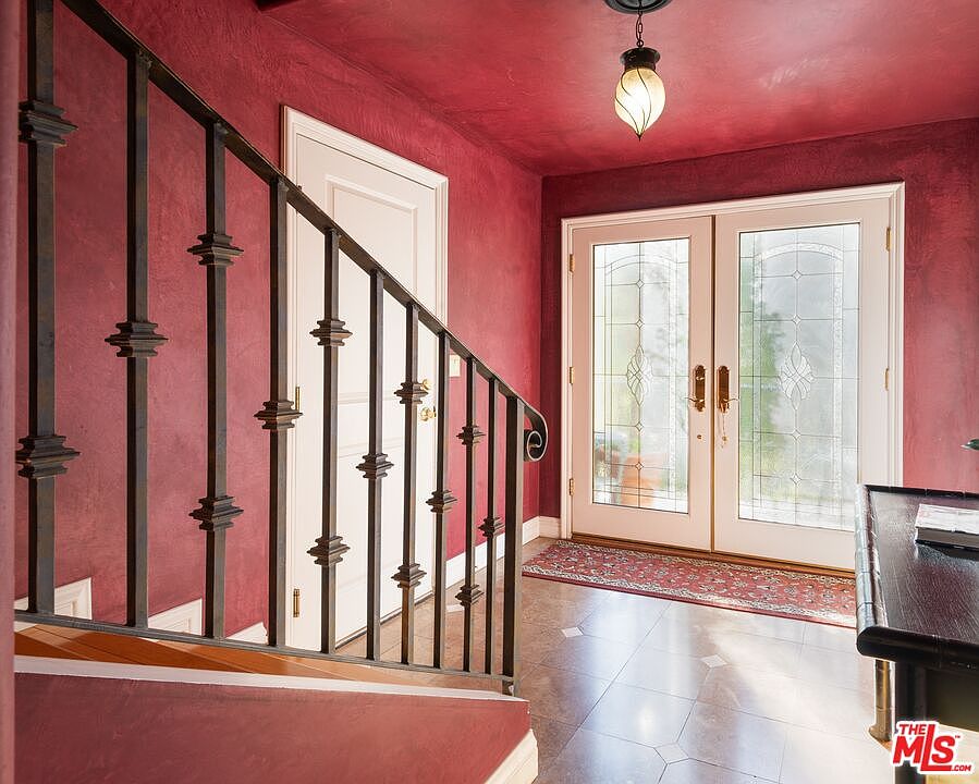 3943 Avenida Del Sol, Studio City, CA 91604 | MLS #26839935 | Zillow