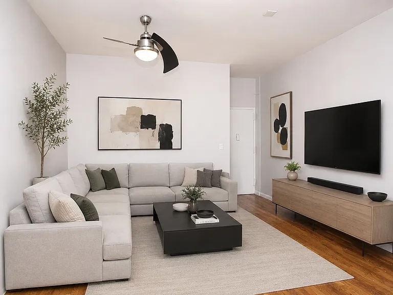 270 Grand St #14 — Photo 1