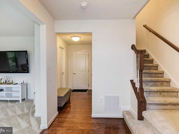 5th image of 119 Sweetgum Ct