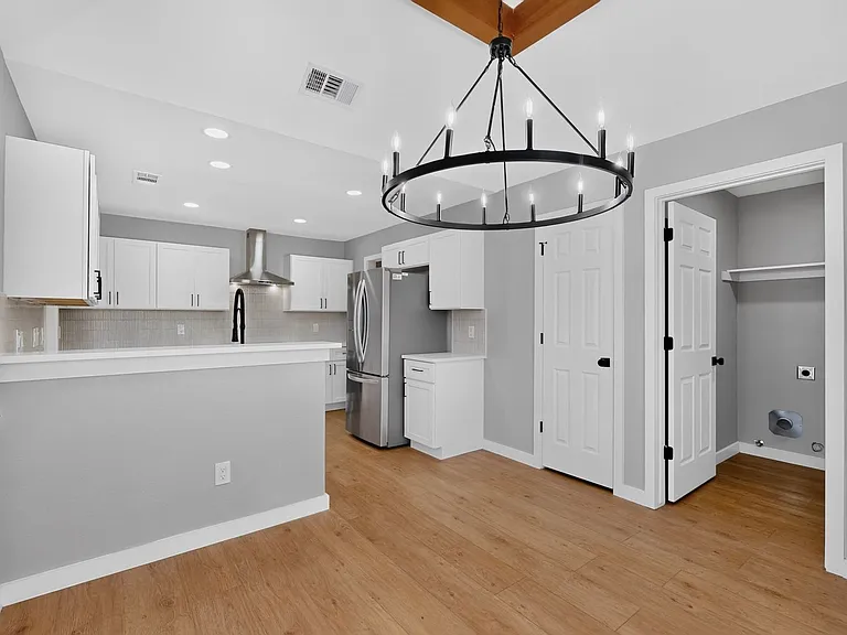 3933 Alto Ave — Photo 9