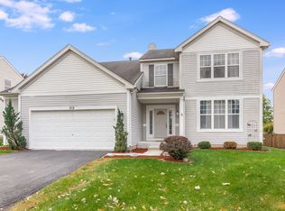 712 Stewart Ave, North Aurora, IL 60542