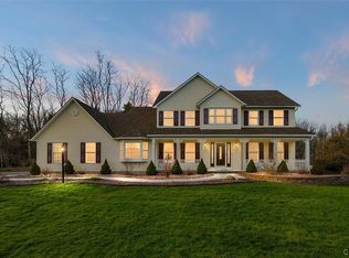 309 Deep Springs Dr, Chittenango, NY 13037