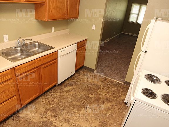 4th image of 1024 N Taft Hill Rd