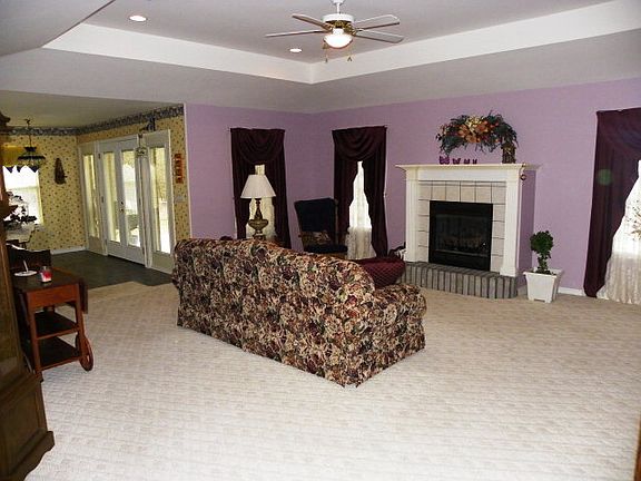 3rd image of 119 Normandy Dr