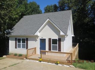 941 Applegrove Cir, Clarksville, TN 37040